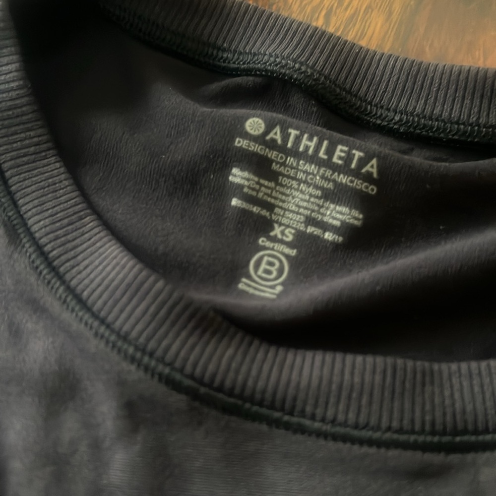 Athleta Muscle Tank with crew neck - Picture 3 of 3